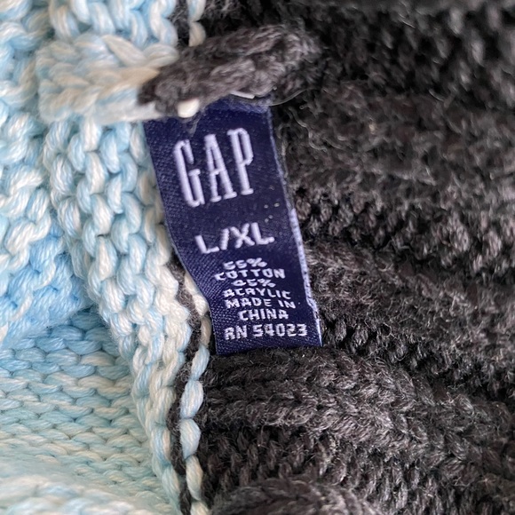 GAP Striped Knit Hat with Pompom - Picture 2 of 4